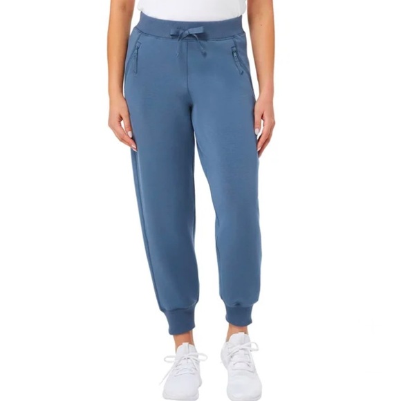 Kirkland Signature Ladies’ Active Blue Jogger Pants X-Large - Picture 4 of 9